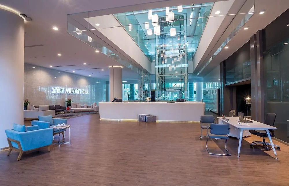 Tav Airport Hotel Izmir 4*,
